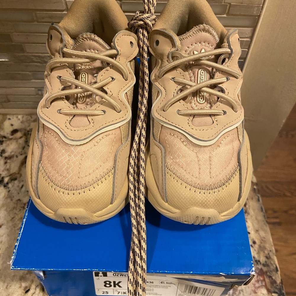Adidas Oswego Kids Beige Sneakers